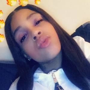 Meet your Posher, Jade